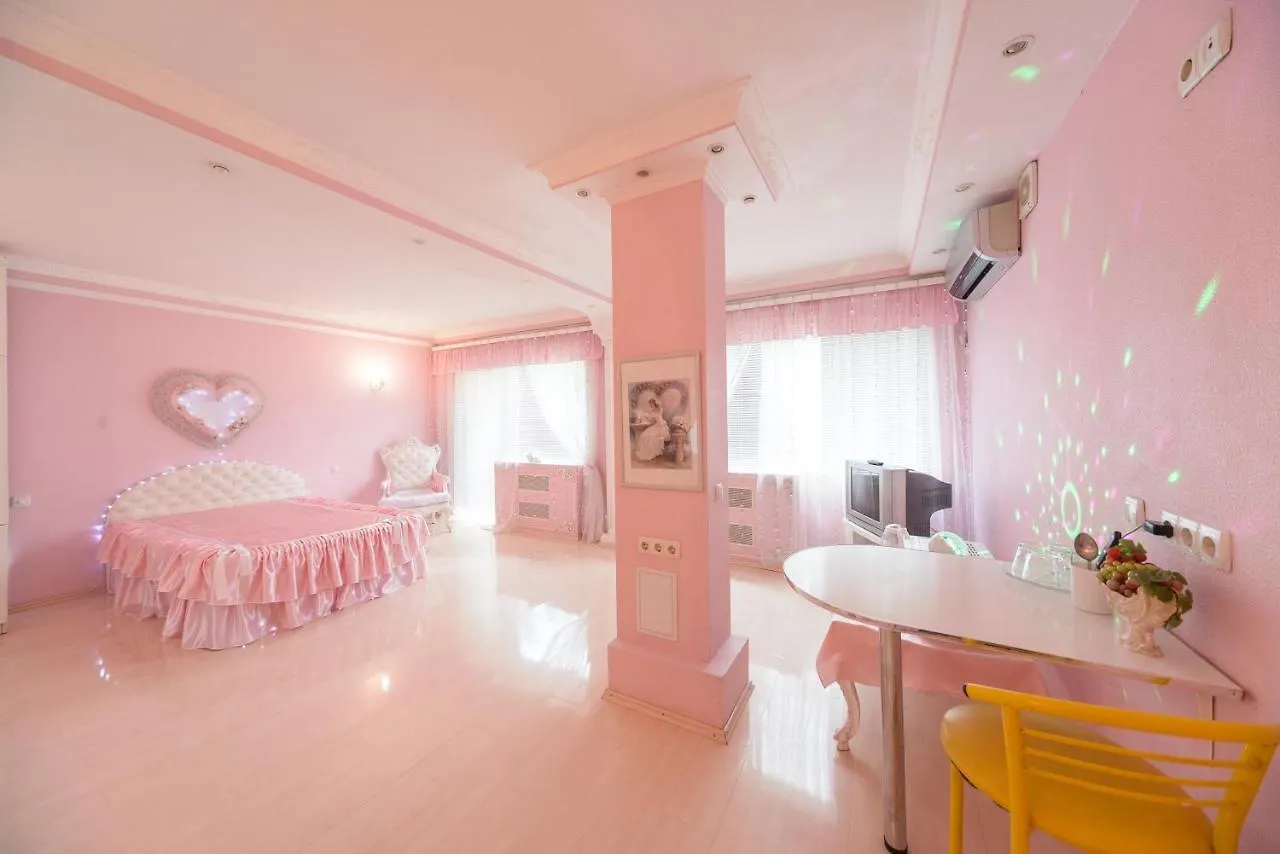Apartment With Jacuzzi קייב אוקראינה