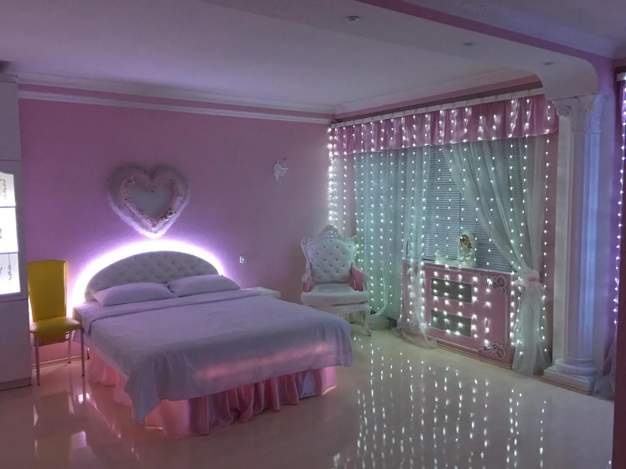 Apartment With Jacuzzi קייב
